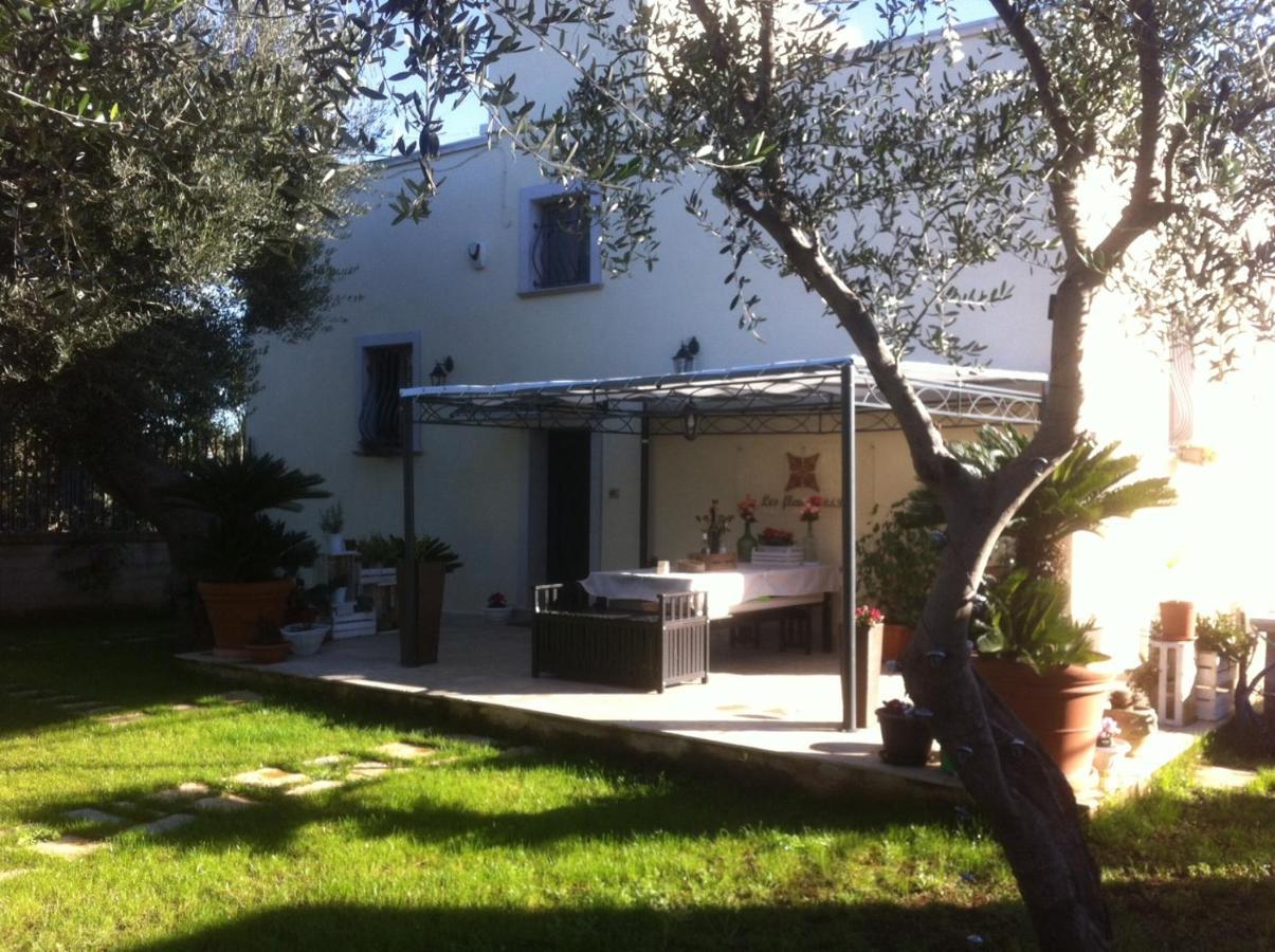 Les Fleurs b&b Bari Extérieur photo